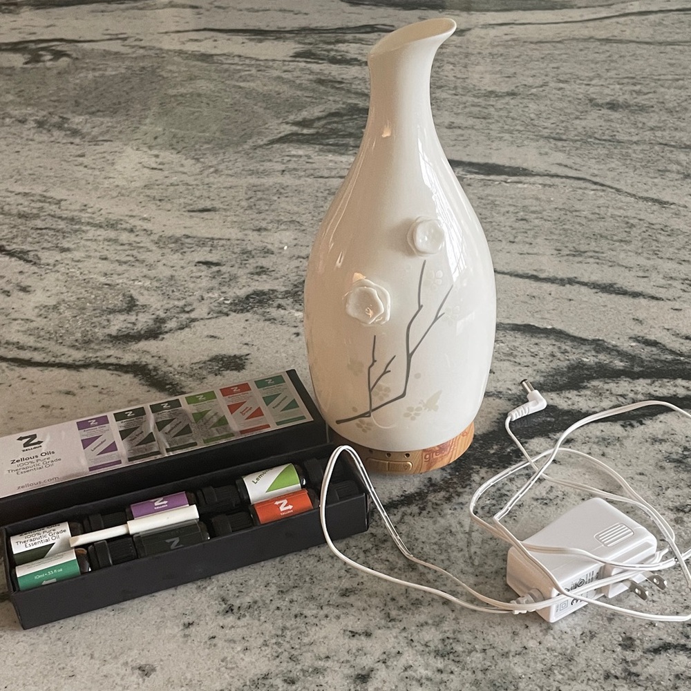 Elegant White Ceramic Diffuser with Essential Oils